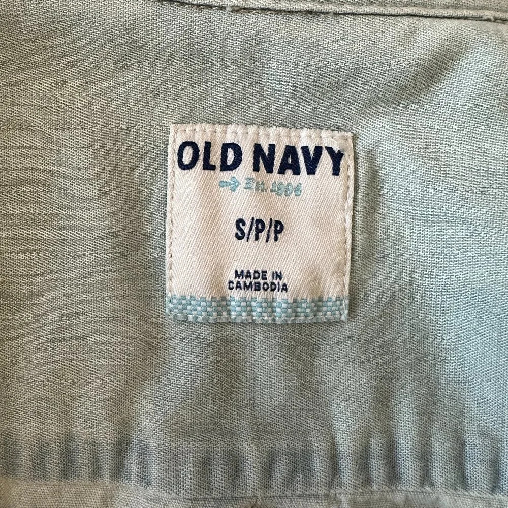 OLD NAVY Classic Chambray Light Denim Button Down Long Sleeve - size small - Picture 5 of 6